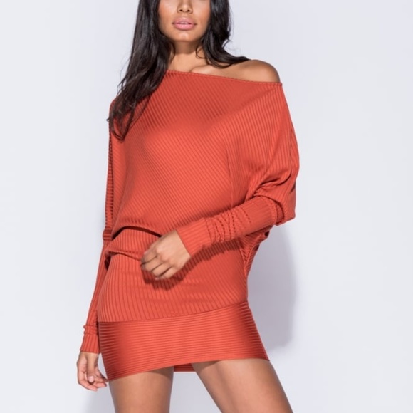 *LAST DAY CLEARANCE* Parisian Batwing Sleeve Dress - Picture 2 of 8